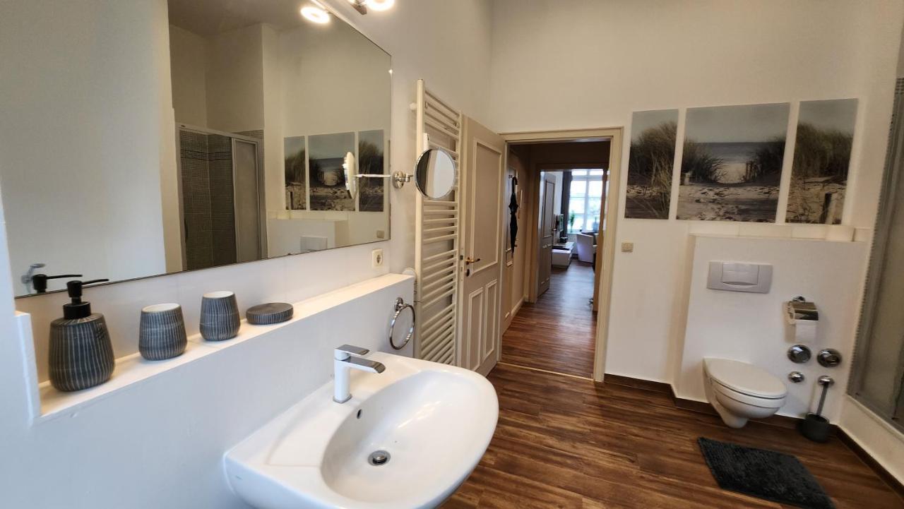 שוורין Das Ferienapartment Alexandrine Direkt Am Pfaffenteich Mit Eigenem Parkplatz מראה חיצוני תמונה