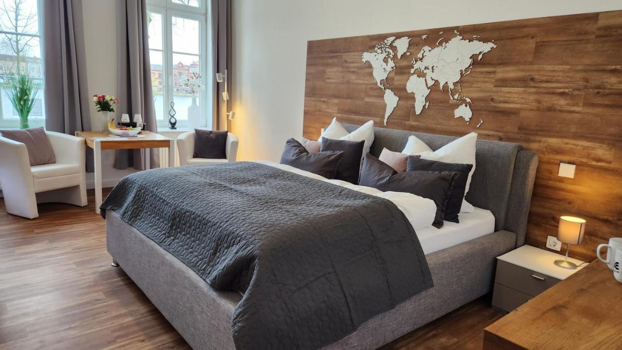 שוורין Das Ferienapartment Alexandrine Direkt Am Pfaffenteich Mit Eigenem Parkplatz מראה חיצוני תמונה