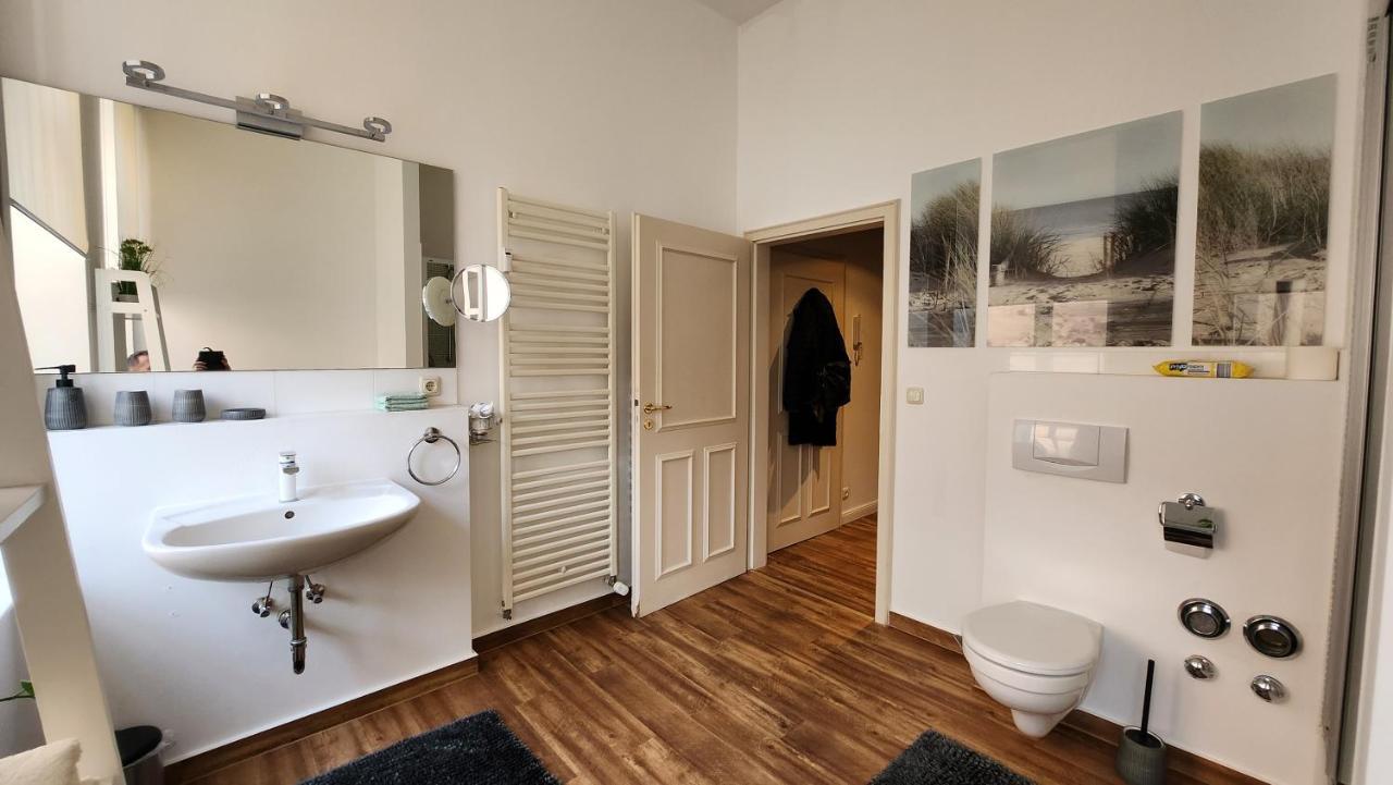 שוורין Das Ferienapartment Alexandrine Direkt Am Pfaffenteich Mit Eigenem Parkplatz מראה חיצוני תמונה